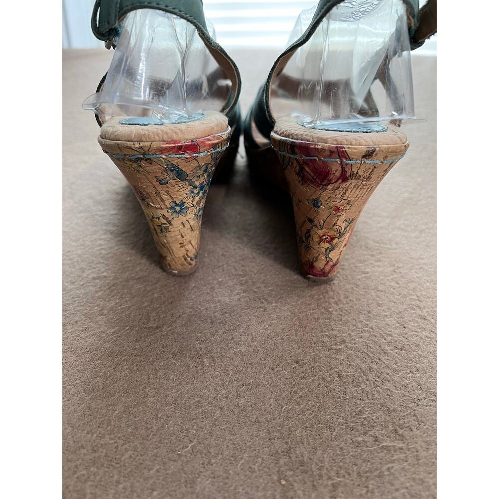 BOC Born Concepts Teal Leather Strappy Cork Wedge Floral Sandals Size 9 - Picture 7 of 10